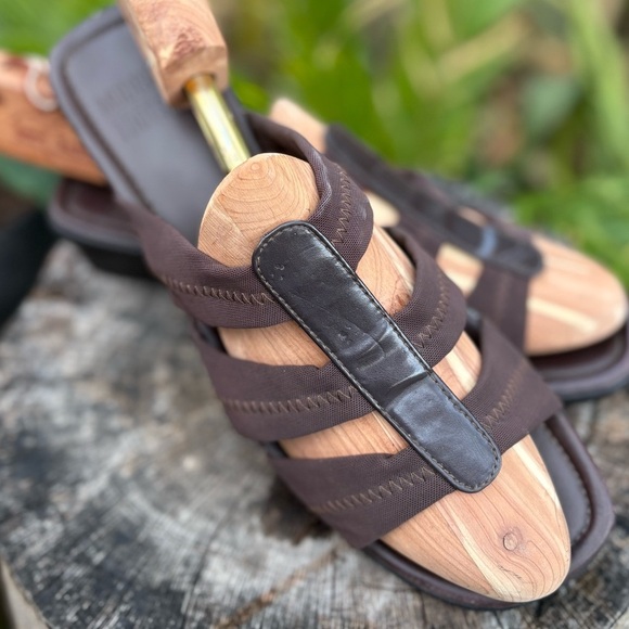 Mootsies Tootsies Women’s Brown Slip on Sandals Size 11 - Picture 1 of 8